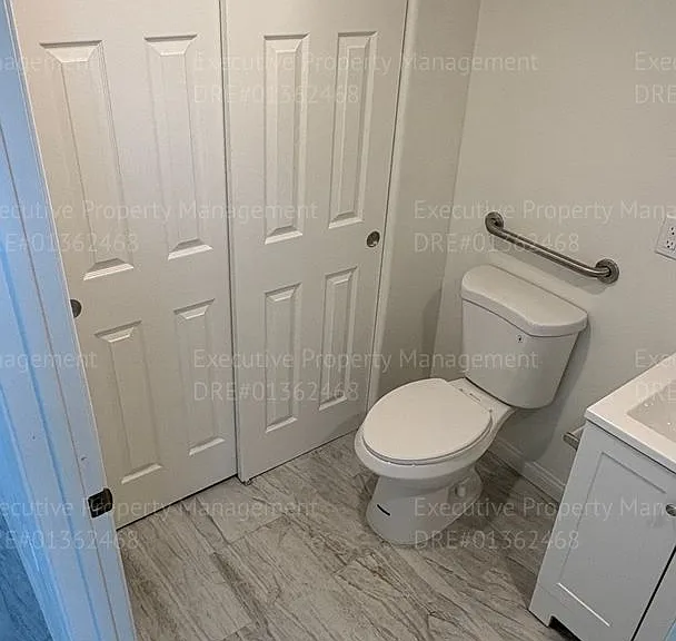 1118 Chico St — Photo 12