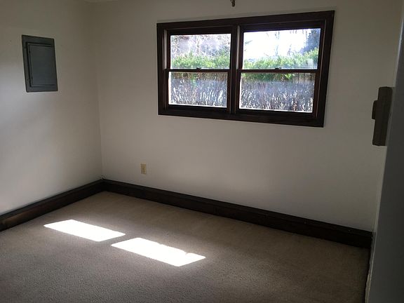 4th image of 3 Dott Ave #A
