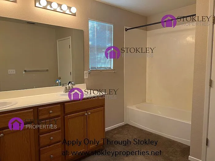 110 Kingfisher St — Photo 18