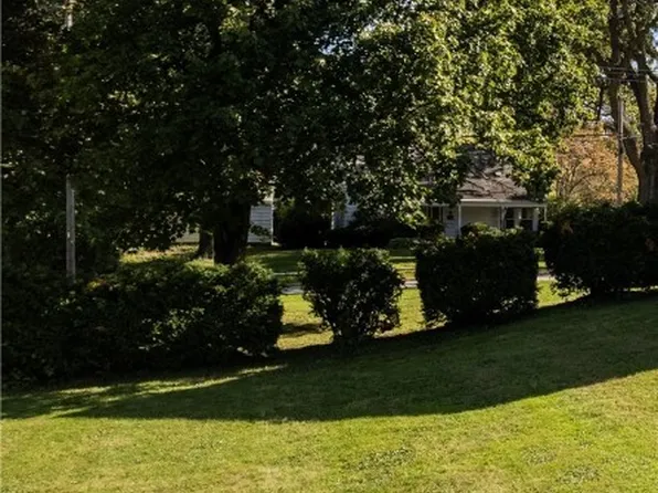 Tallmadge Rd, Cuyahoga Falls, OH 44221