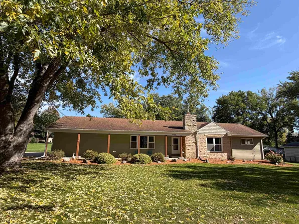 5533 Main St, Mc Farland, WI 53558