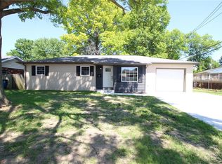 10 Snowbird Ln, Granite City, IL