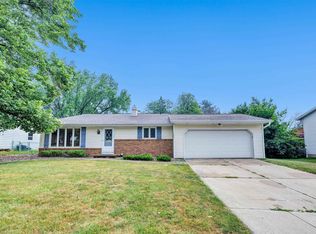 501 Menlo Park Rd, Green Bay, WI 54302