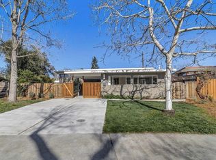 990 Van Auken Cir, Palo Alto, CA 94303