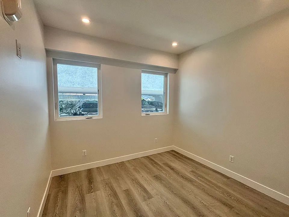 1435 N Ave 47
