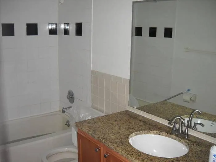 5387 Pershing Ave #E — Photo 8