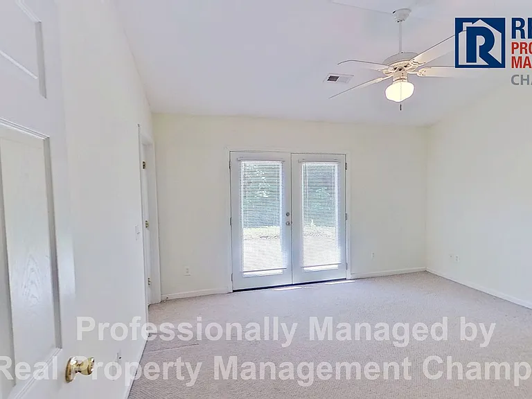627 Tabor Ln — Photo 10