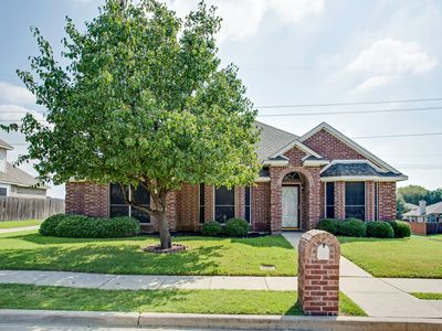 2041 Camelot Dr, Lewisville, TX, 75067
