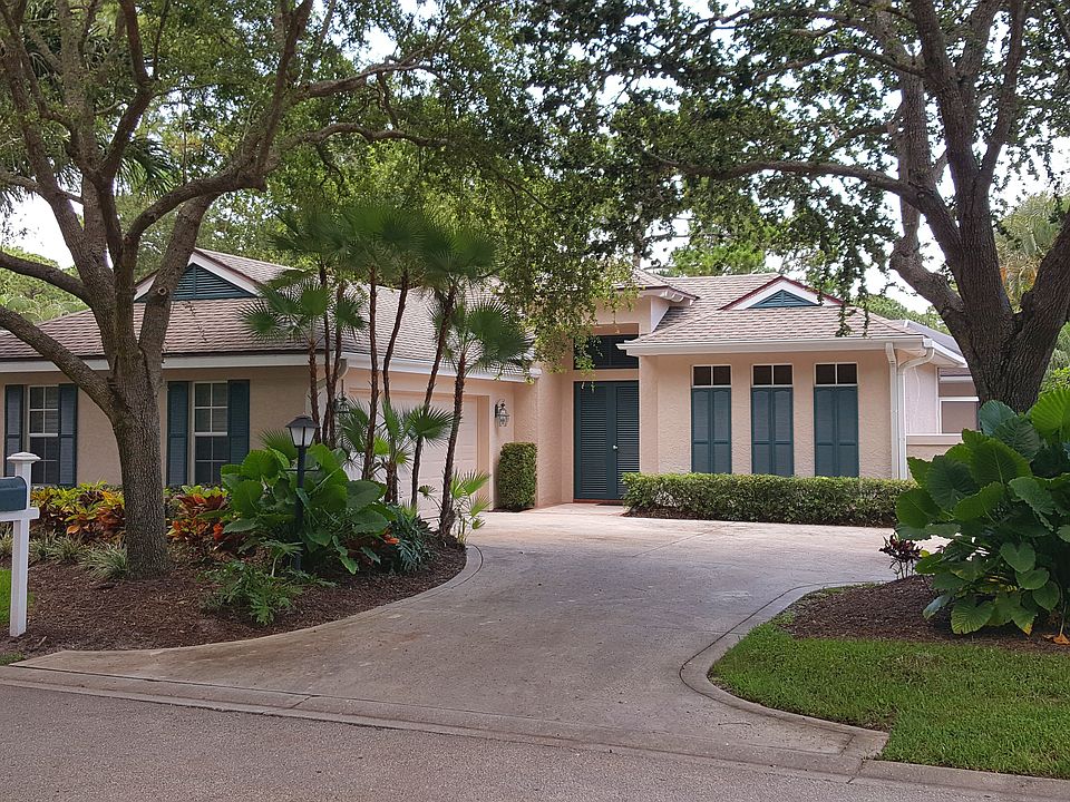 1st image of 994 Carolina Cir SW