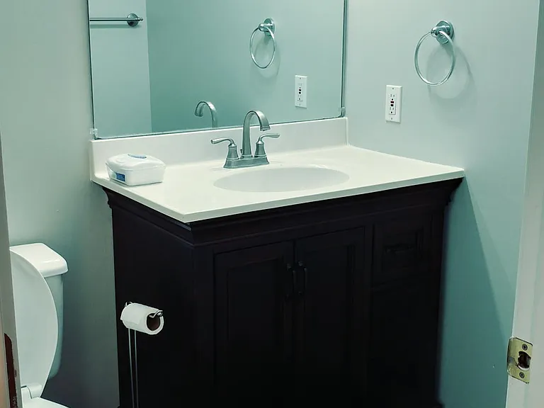 602 Curtis Dr — Photo 2