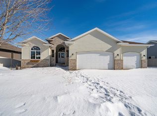 6228 S Tomar Rd, Sioux Falls, SD 57108