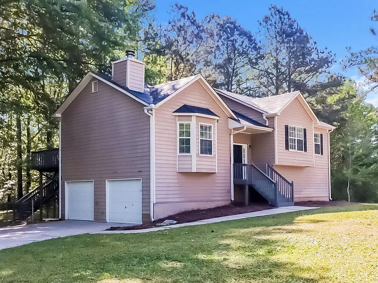 15 Pine Oak Cir — Photo 2