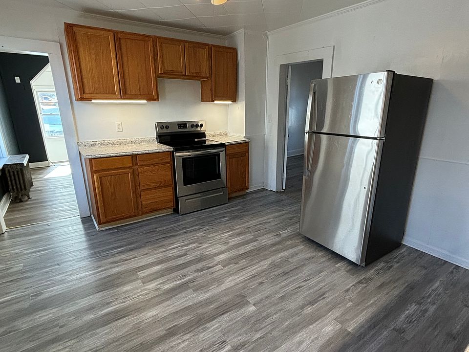 1st image of 128 Main St Floor 1