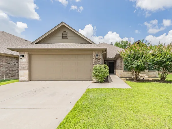 1113 Vintage Ave, Gainesville, TX 76240