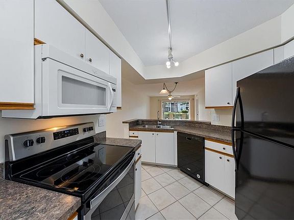 5th image of 149 Wading Bird Cir