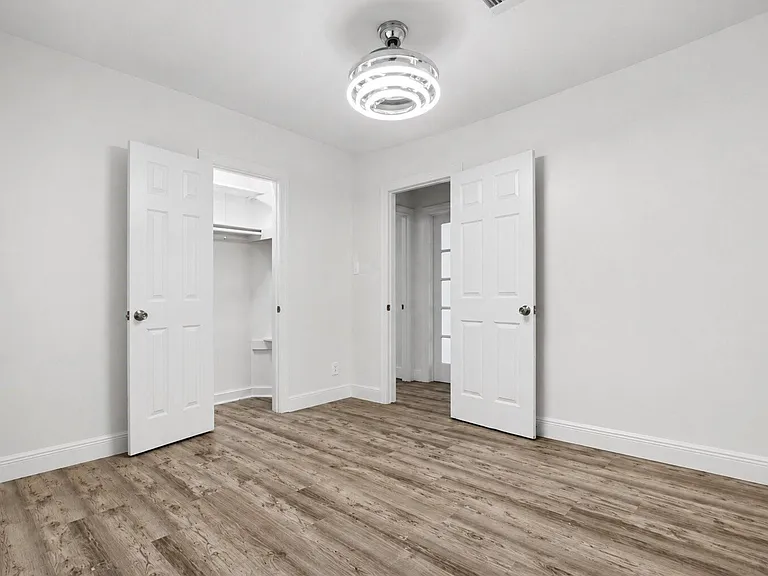 3936 Browning St — Photo 10