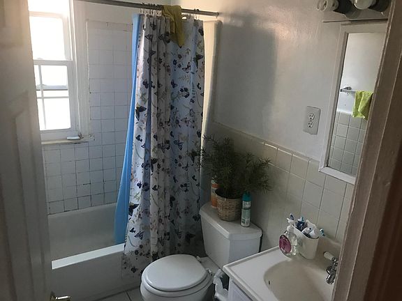 3rd image of 5110 Columbia Pike APT 3