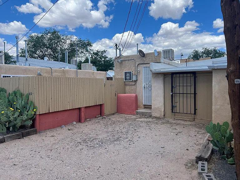 403 Columbia Dr SE — Photo 14