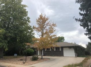 577 Newark Ct, Aurora, CO 80010