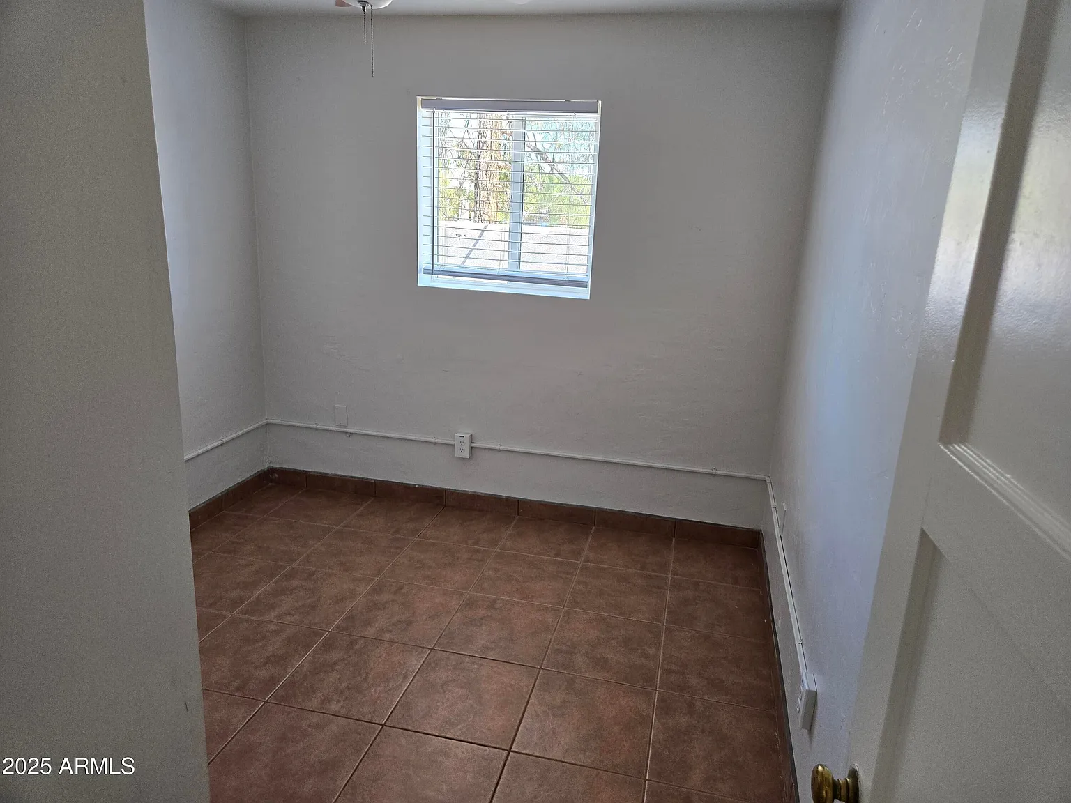 1 bed, 330 sqft, $995 — Photo 4