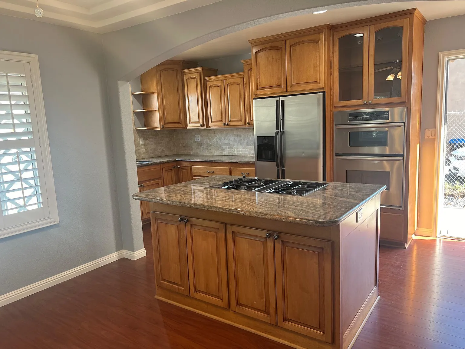 3 bed, 1343 sqft, $3,900 — Photo 2