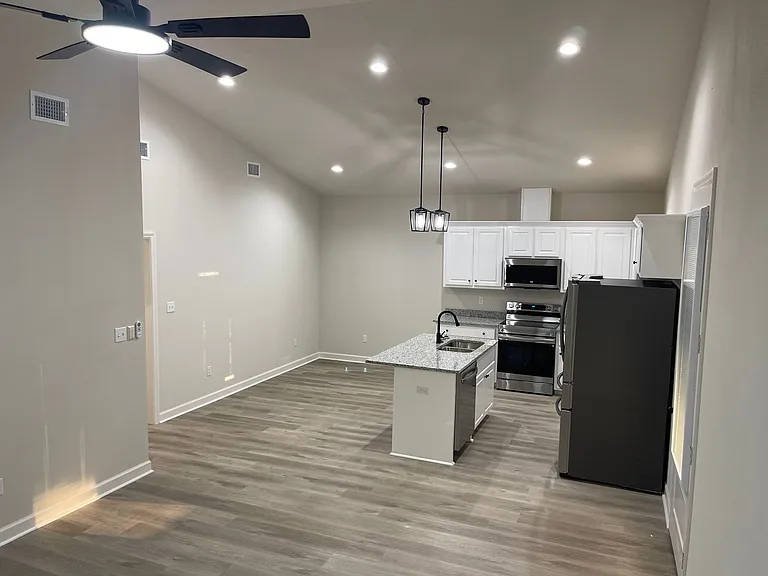 9 Lake Ellen Dr — Photo 6
