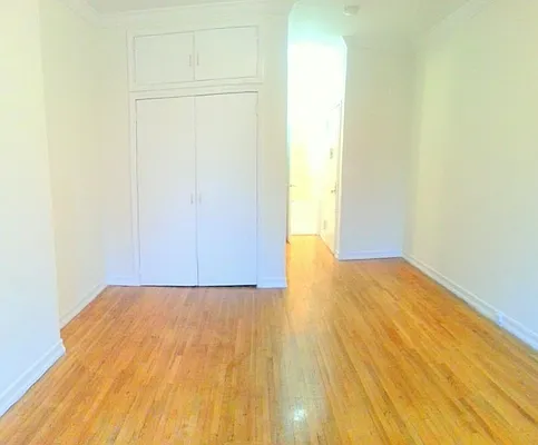 Rented by HOME RESIDENTIAL LLC | media 4