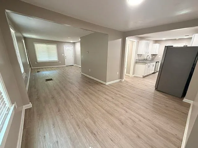 549 Josephine St — Photo 5
