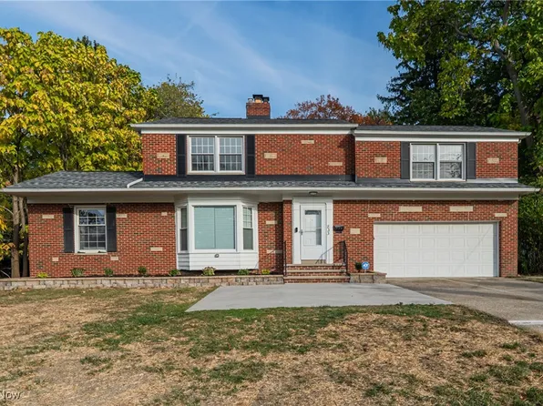 833 E 250th St, Euclid, OH 44132