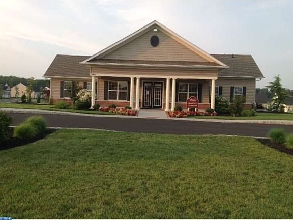 2nd image of 15017 Dahlia Dr