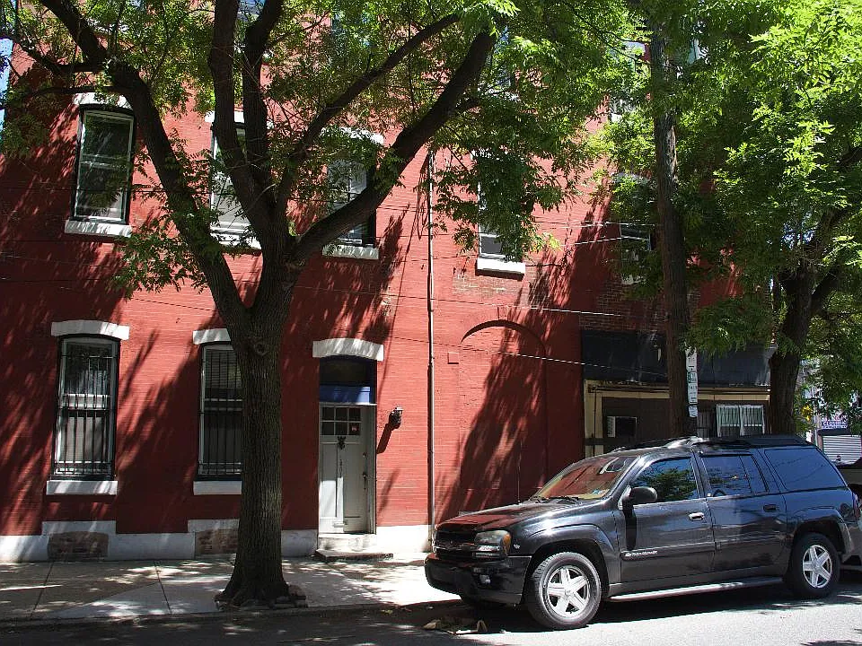 1201 N Howard St #1