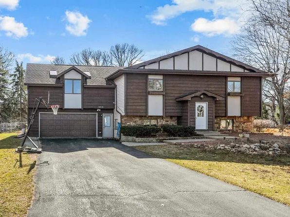 983 Honey Creek Rd, Oshkosh, WI 54904