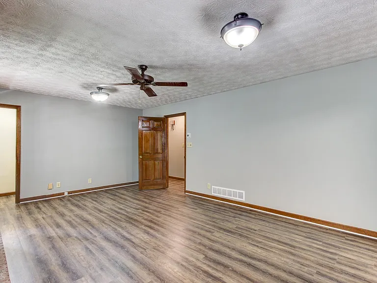 130 Aspen Way — Photo 22