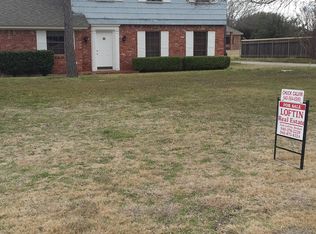 113 Fairway Dr, Olney, TX 76374