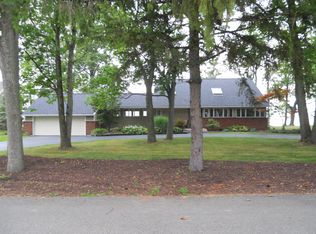 4884 E Shorewood Dr, Dunkirk, NY 14048