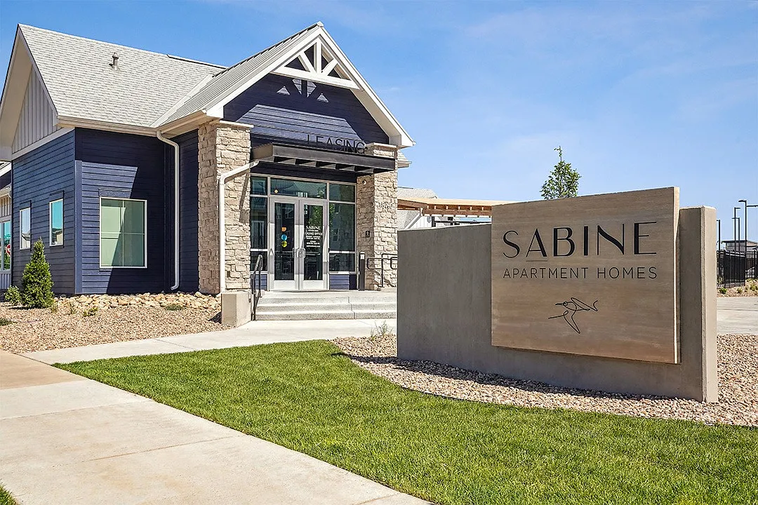 Sabine — Photo 2