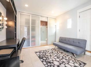 17507 Emelita St, Encino, CA 91316