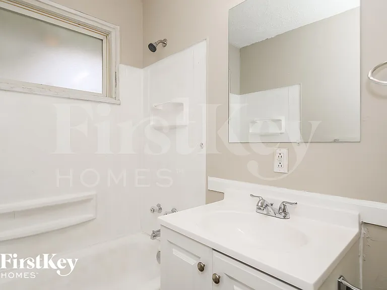 4742 Normal Ave — Photo 11