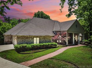 19220 E Knightsbridge Rd, Owasso, OK 74055