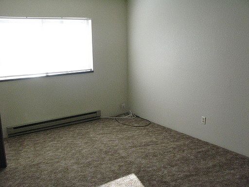 4th image of 111 Newtown St APT A