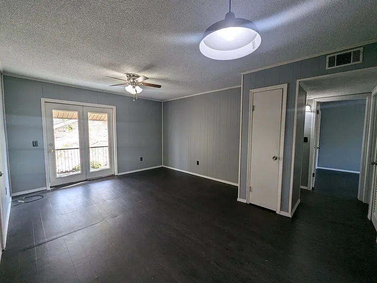 Apartment Close to Lyon College — Photo 34