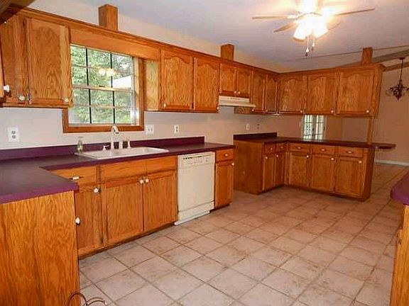 beautiful oak cabinets