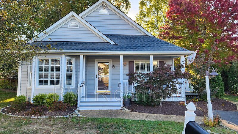 1st image of 2609 Bradway Ln