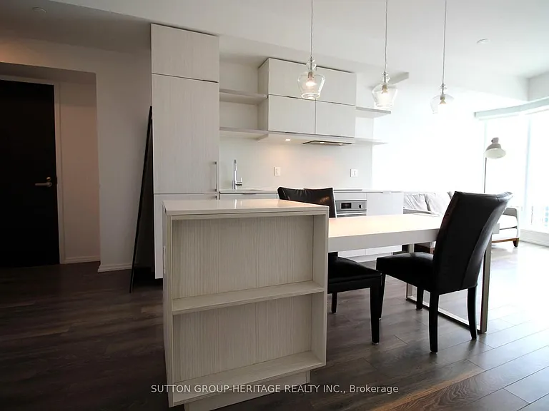 197 Yonge St #4714 — Photo 25