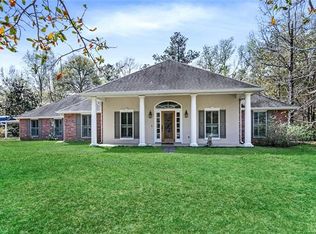 1025 Oak Cv, Lacombe, LA 70445