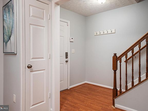 5th image of 113 Langdon Farm Cir
