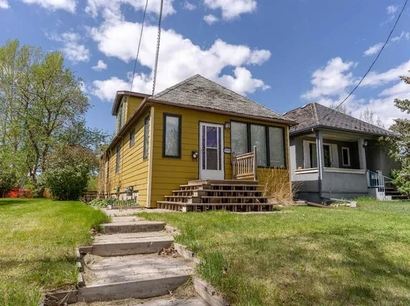 1609 17a St SE, Calgary, AB T2G 3W8