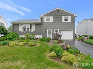 38 Foothills Dr, South River, NJ 08882