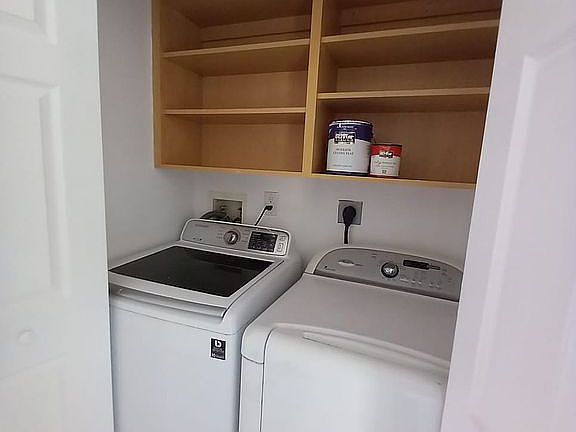 4th image of 360 NW 114th Ave APT 103