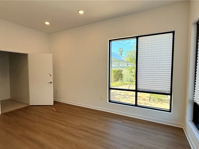1090 Foothill Blvd #1090 — Photo 3
